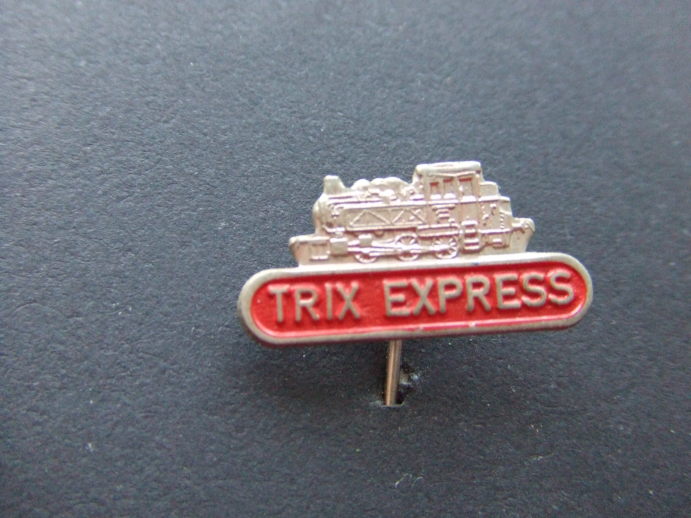 Trix Express rood modelbouw